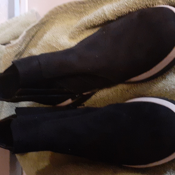 white mountain  boots - Picture 1 of 4